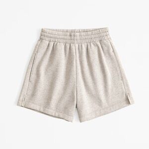sold 
Abercrombie Mid-Rise Sunday Short